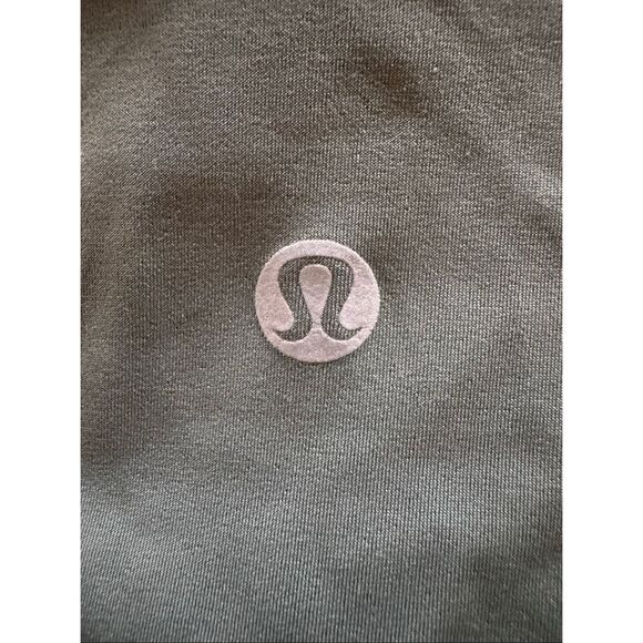 Lululemon like a cloud olive green M pullover yoga gym bra light support butter - Picture 6 of 7